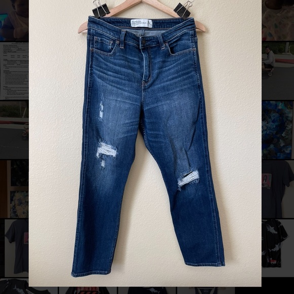 Abercrombie & Fitch Denim - A&F High Rise Girlfriend Jeans
